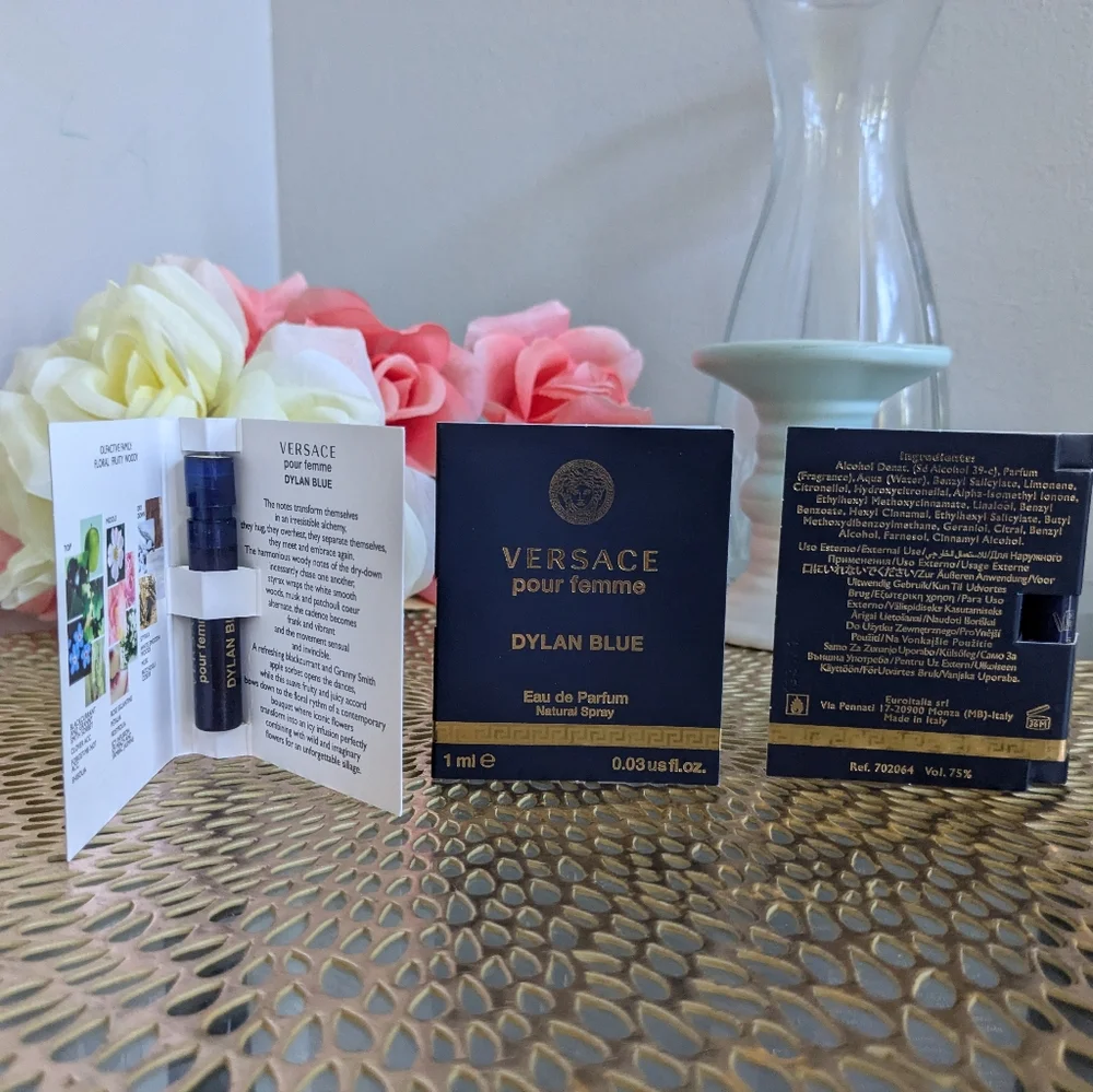Versace samples - Picture 2 of 2